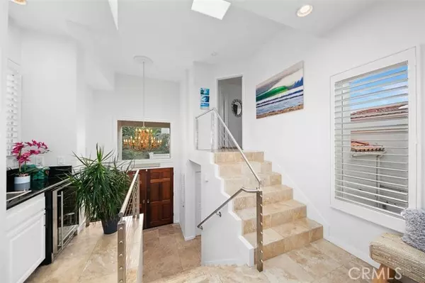 Solana Beach, CA 92075,876 Cofair Court