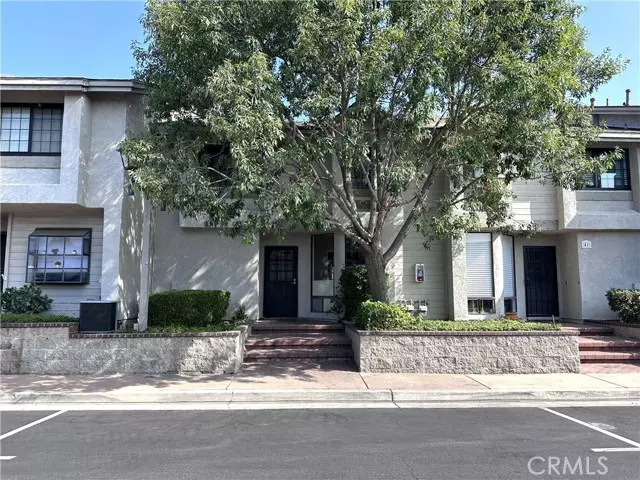 Fullerton, CA 92831,2220 E Chapman Avenue #40