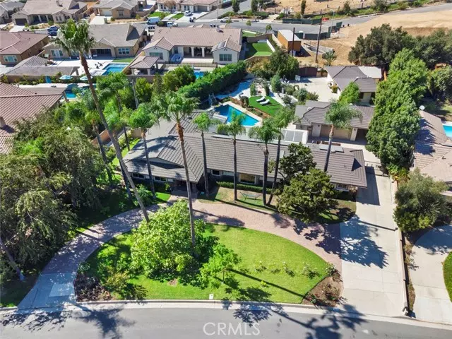 303 N Baldy Vista Avenue, Glendora, CA 91741