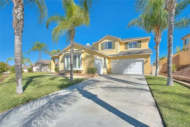 25 Volta Del Tintori Street, Lake Elsinore, CA 92532