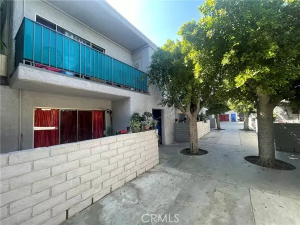 North Hills (los Angeles), CA 91343,8633 Columbus Ave