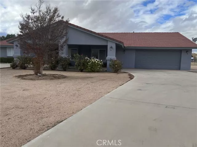 6818 Kittyhawk Avenue, Hesperia, CA 92345