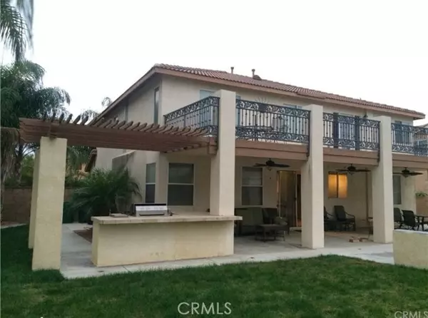 Eastvale, CA 91752,6884 Landing Court