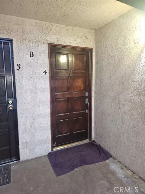 Diamond Bar, CA 91765,23635 Golden Springs Drive #4B