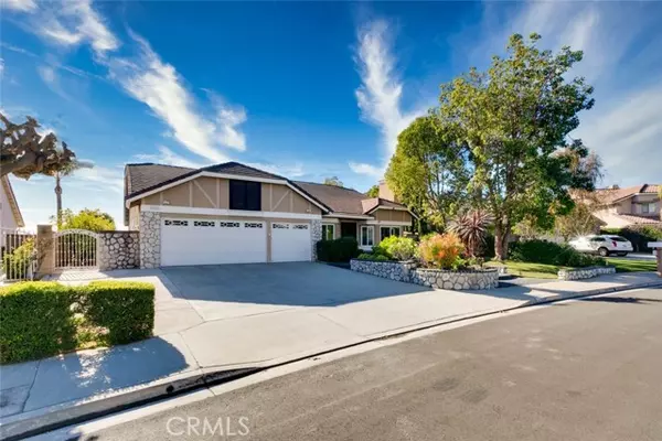 Yorba Linda, CA 92887,21630 Dunrobin Way