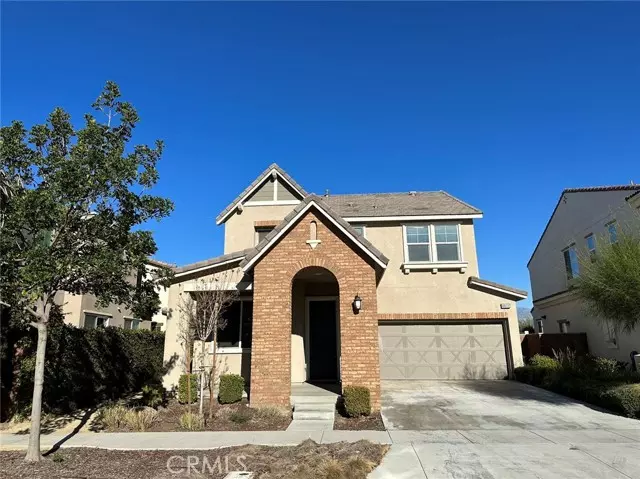 Chino, CA 91708,8812 Kings Canyon Street