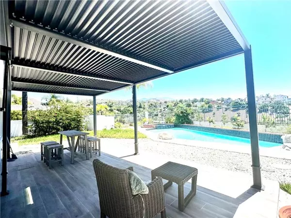 Lake Forest (el Toro), CA 92610,20 Flores