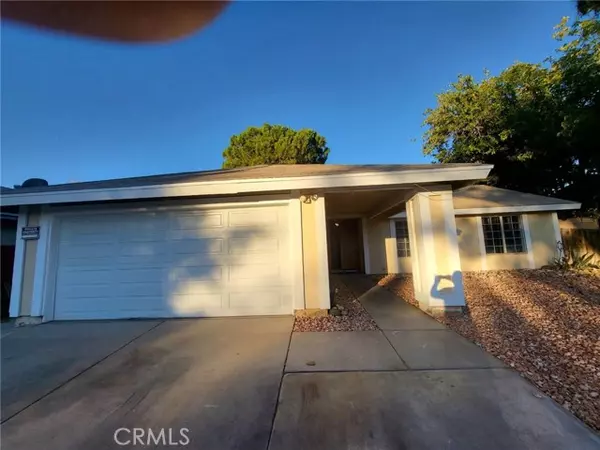 44025 Glenraven Road, Lancaster, CA 93535