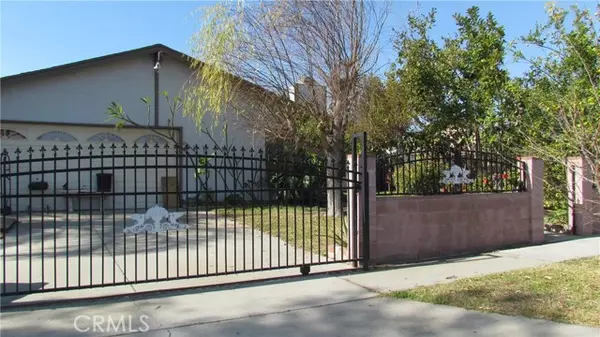 9944 Poplar Avenue, Fontana, CA 92335