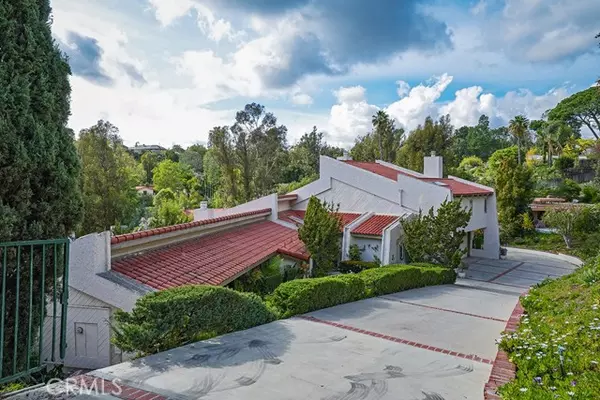 Santa Ana, CA 92705,9752 Rangeview Drive