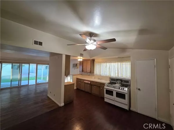 El Monte, CA 91733,10141 Brockway Street