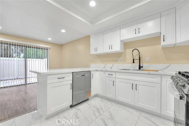 Diamond Bar, CA 91765,23020 Paseo De Terrado #2