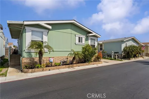 Huntington Beach, CA 92646,21851 Newland Street #184