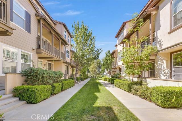908 N Botanica Lane #B, Azusa, CA 91702