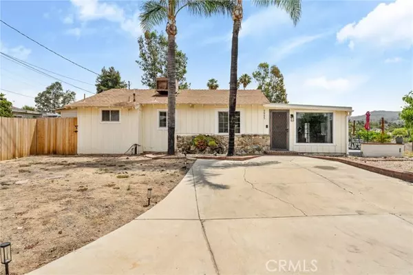 40795 Crest Drive, Hemet, CA 92544