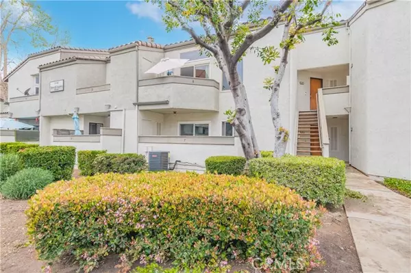 7 Town And Country Road, Pomona, CA 91766
