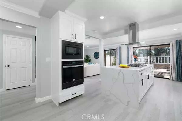 Diamond Bar, CA 91765,23064 Paseo De Terrado #2