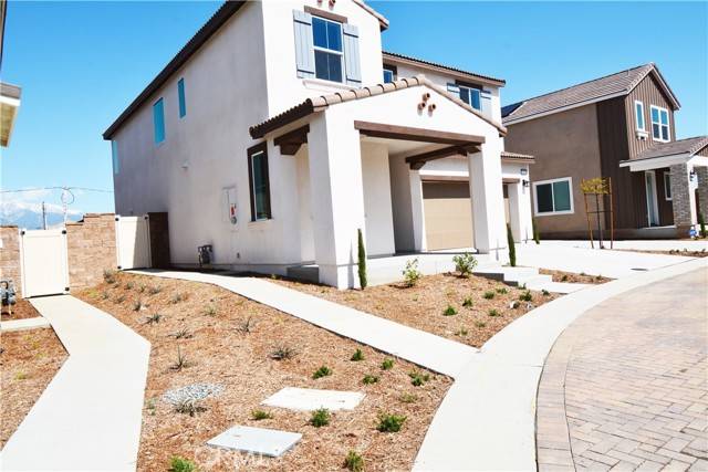 Ontario, CA 91761,2553 E Kiwi Ct