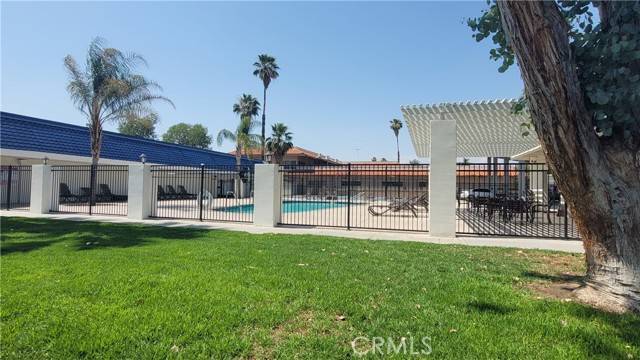 2750 W Acacia Avenue #M15, Hemet, CA 92545