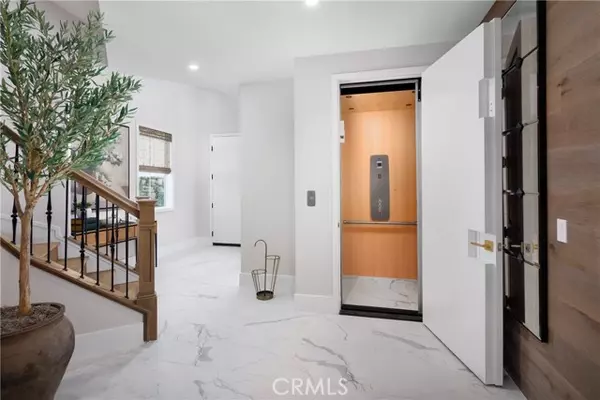 Walnut, CA 91789,22085 Manarola Way