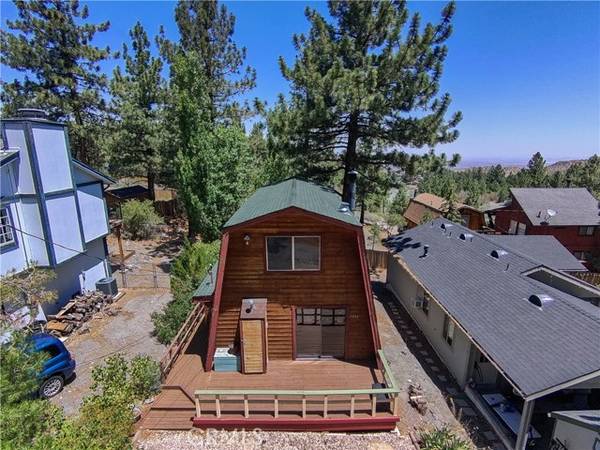 2068 Slippery Elm Road, Wrightwood, CA 92397