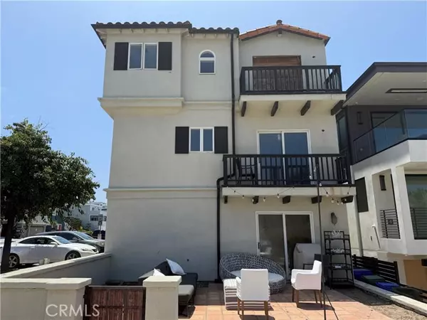 Manhattan Beach, CA 90266,617 Manhattan Avenue