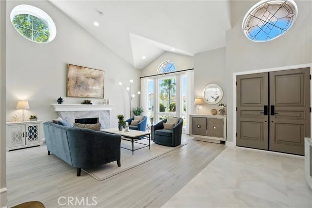 Yorba Linda, CA 92887,20455 Via Canarias