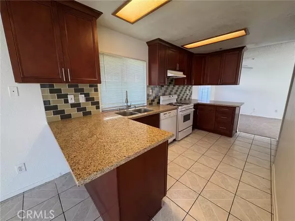 Fontana, CA 92337,14358 Praderas Drive