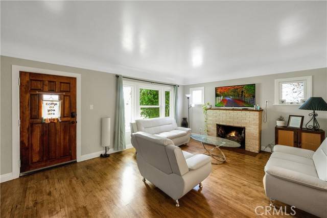 3501 Del Mar, Pasadena, CA 91107