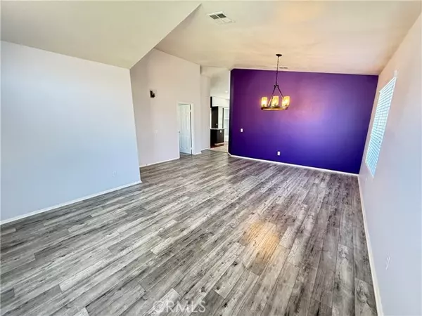 Hesperia, CA 92344,8932 Glenwood Avenue