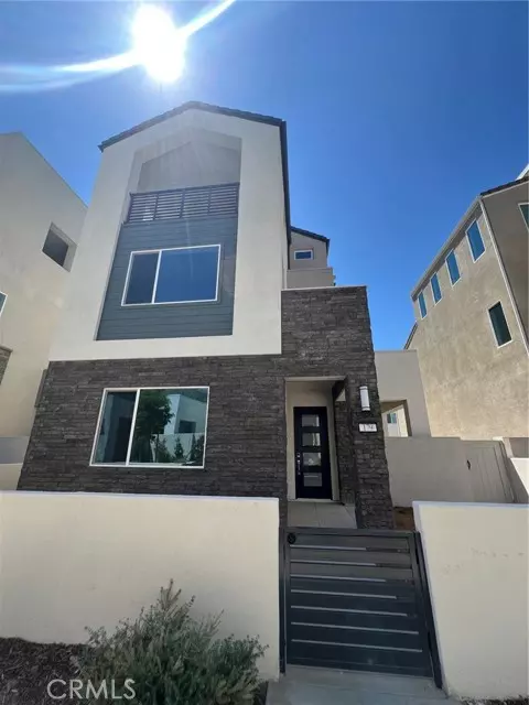 179 Sawbuck, Irvine, CA 92618