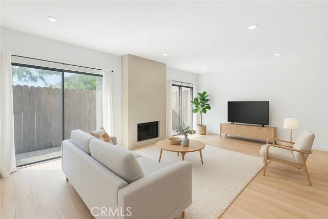 3208 Colorado Avenue #3, Santa Monica, CA 90404