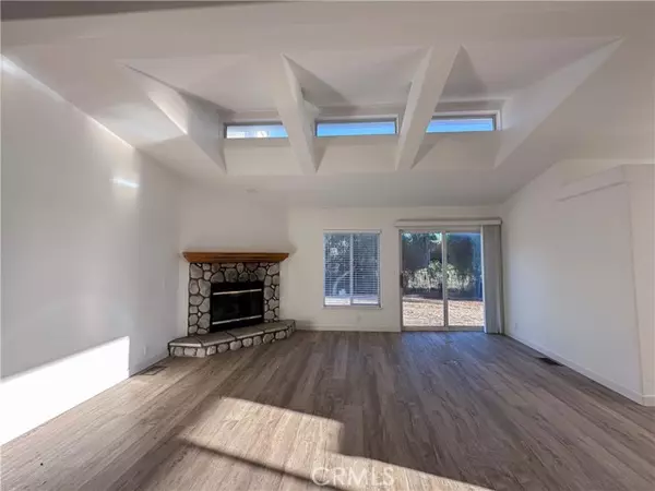 Perris, CA 92570,21573 Elmwood Street