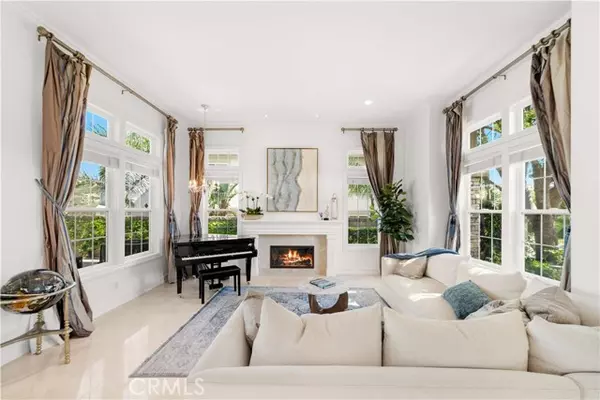 Anaheim, CA 92808,1040 S Summer Breeze Lane