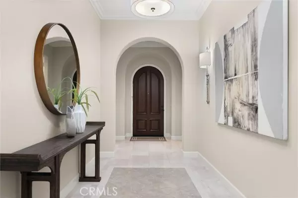Irvine, CA 92602,2 Lowland