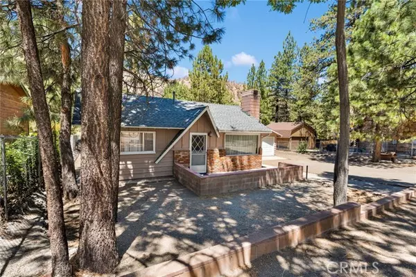 Wrightwood, CA 92397,592 Mountain View Avenue