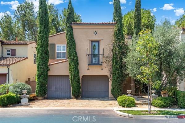26 Secret Gdn, Irvine, CA 92620