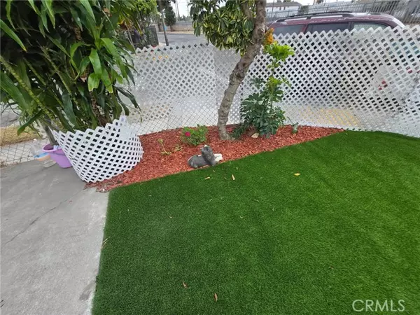 Compton, CA 90222,13618 S Willowbrook Avenue