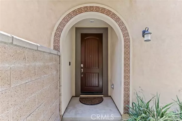 Eastvale, CA 92880,5873 Oatfield Avenue