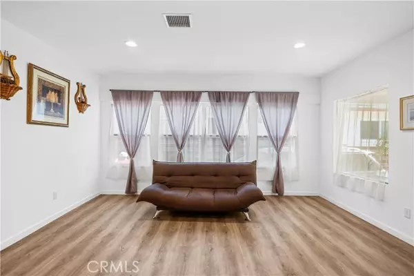 Long Beach, CA 90803,202 Mira Mar Avenue