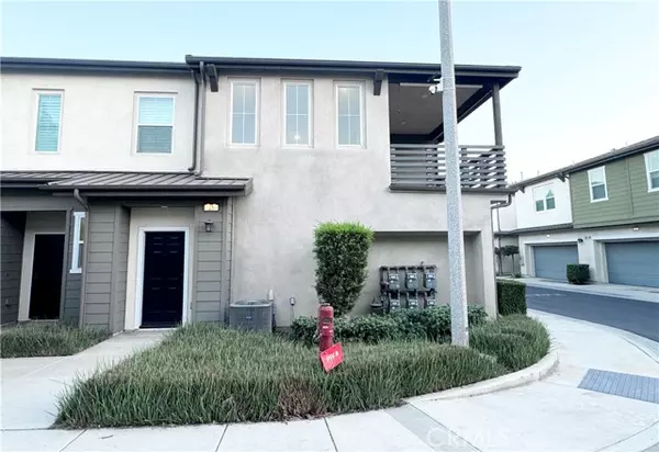 Ontario, CA 91762,2333 S Via Esplanade #25