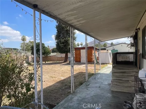 Riverside, CA 92507,1560 Massachusetts #142