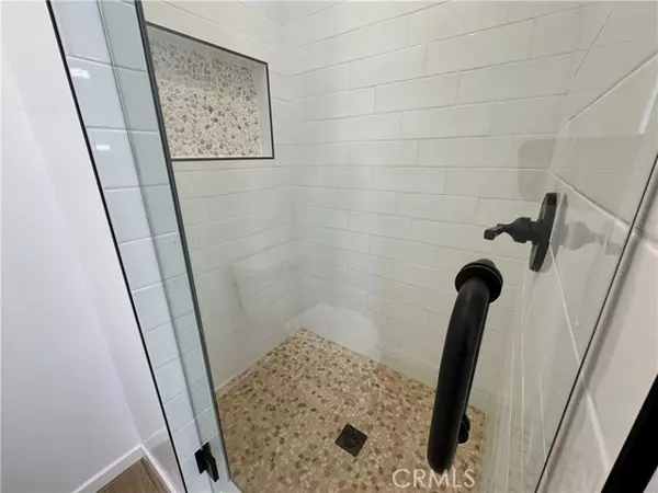 Los Angeles, CA 91436,4918 Haskell Avenue