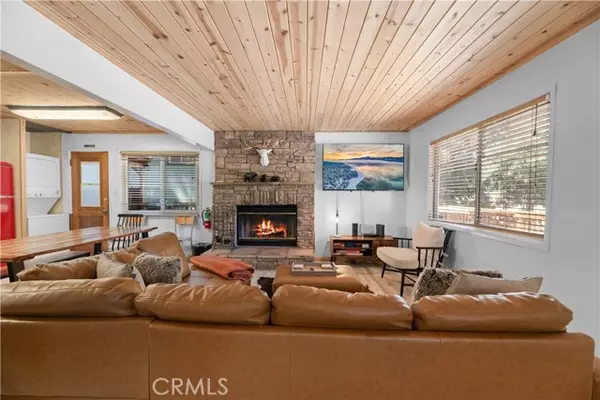 Big Bear Lake, CA 92315,43407 Sand Canyon Rd