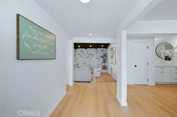 Corona, CA 92882,1167 Hummingbird