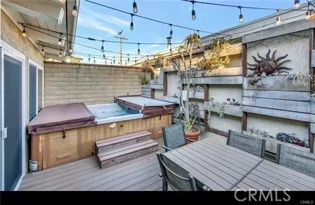 Huntington Beach, CA 92648,222 19th