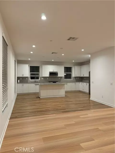 Irvine, CA 92614,2328 Synergy