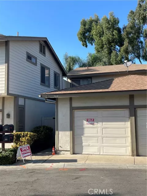 Ontario, CA 91762,960 Pinyon