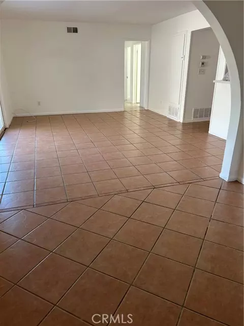 San Bernardino, CA 92407,386 Sequoia St