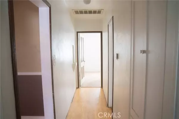 Long Beach, CA 90805,163 E Scott